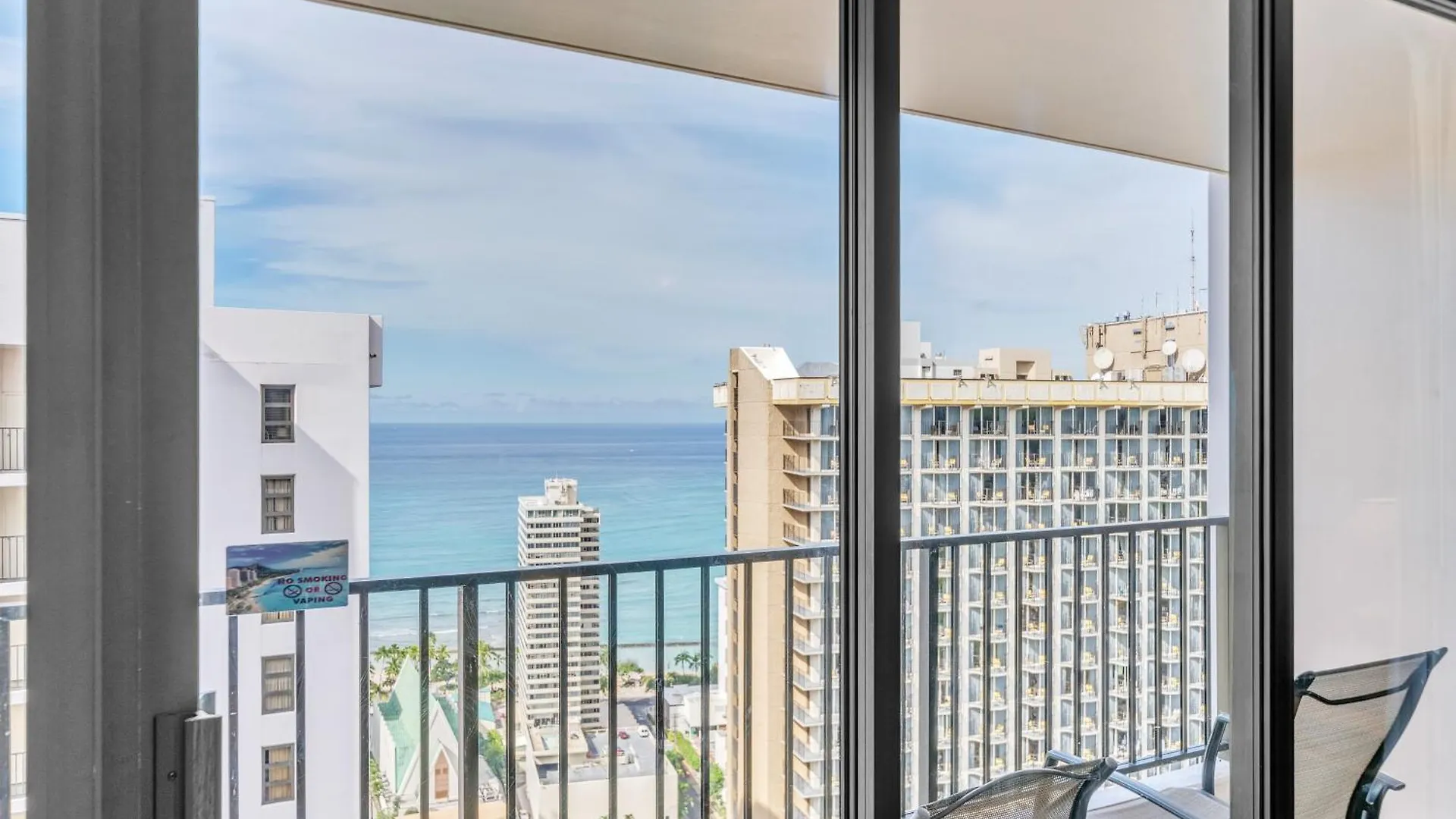 High-Floor Waikiki Ocean & Park View Condo-Free Parking Honolulu United States